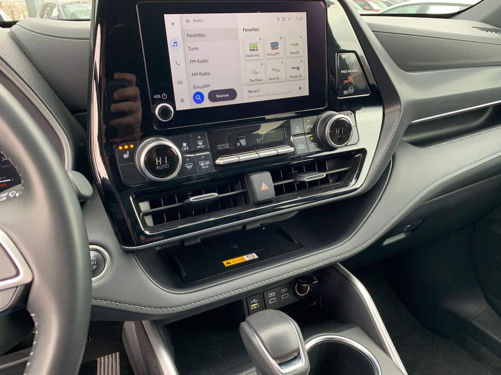 Thumbnail: 2025 Toyota Highlander - 17