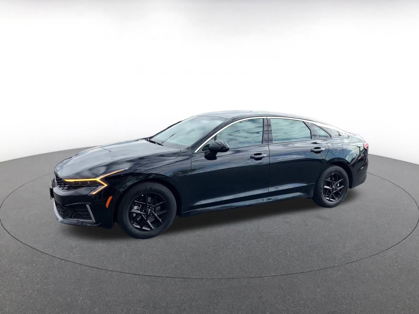 Thumbnail: 2025 Kia K5 - 8