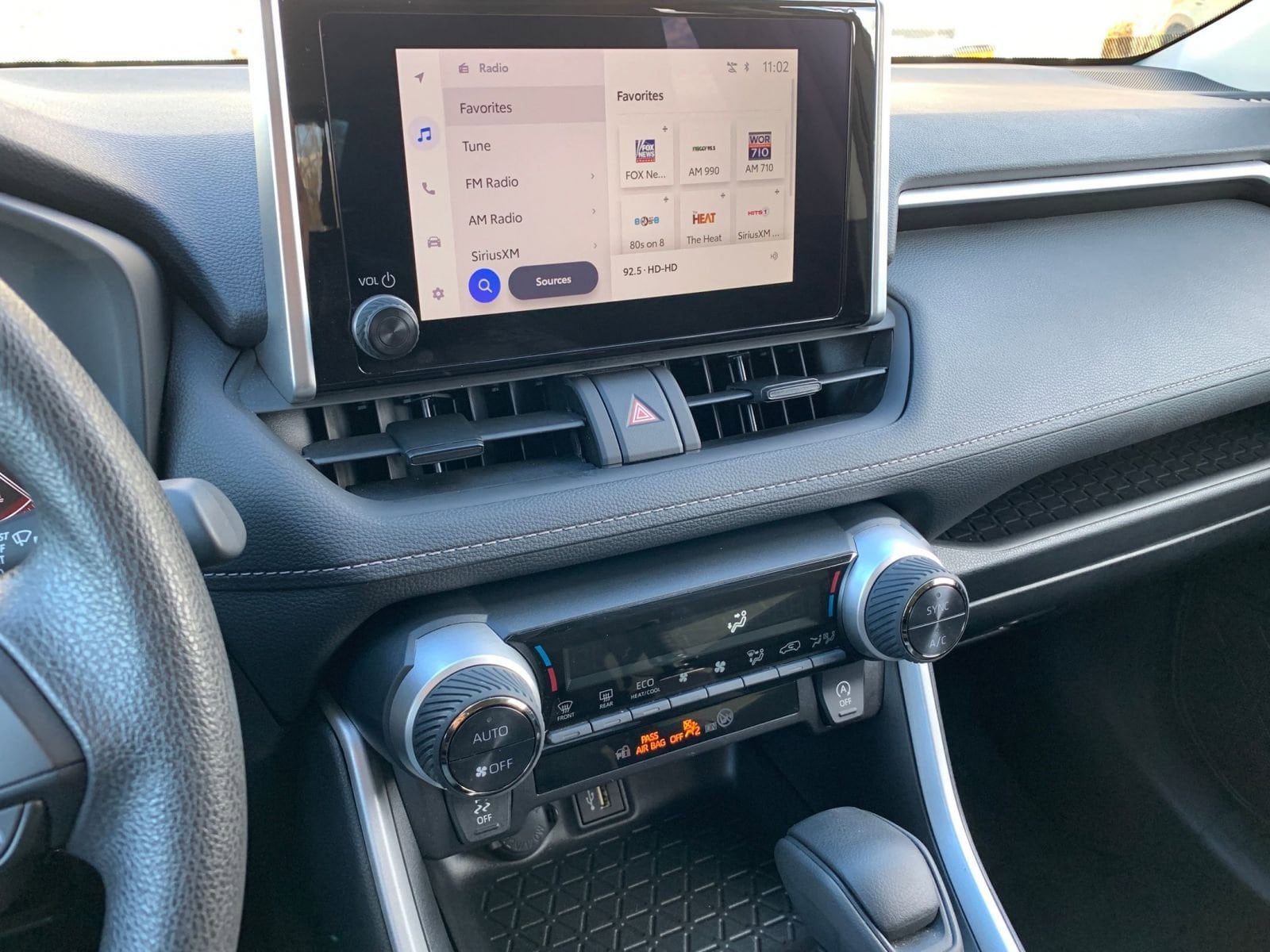 Thumbnail: 2025 Toyota RAV4 - 18