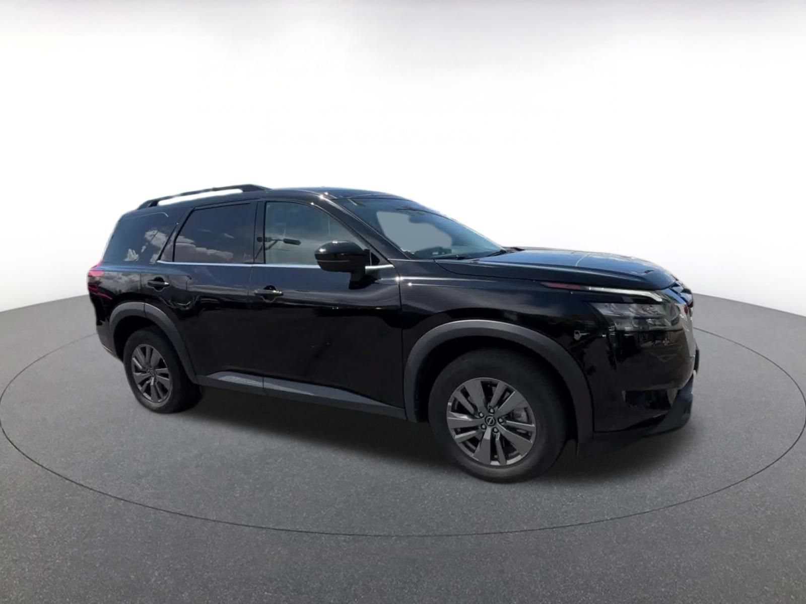 Thumbnail: 2025 Nissan Pathfinder - 2