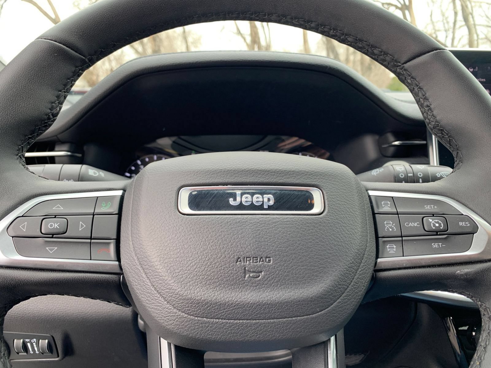 Thumbnail: 2025 Jeep Compass - 24