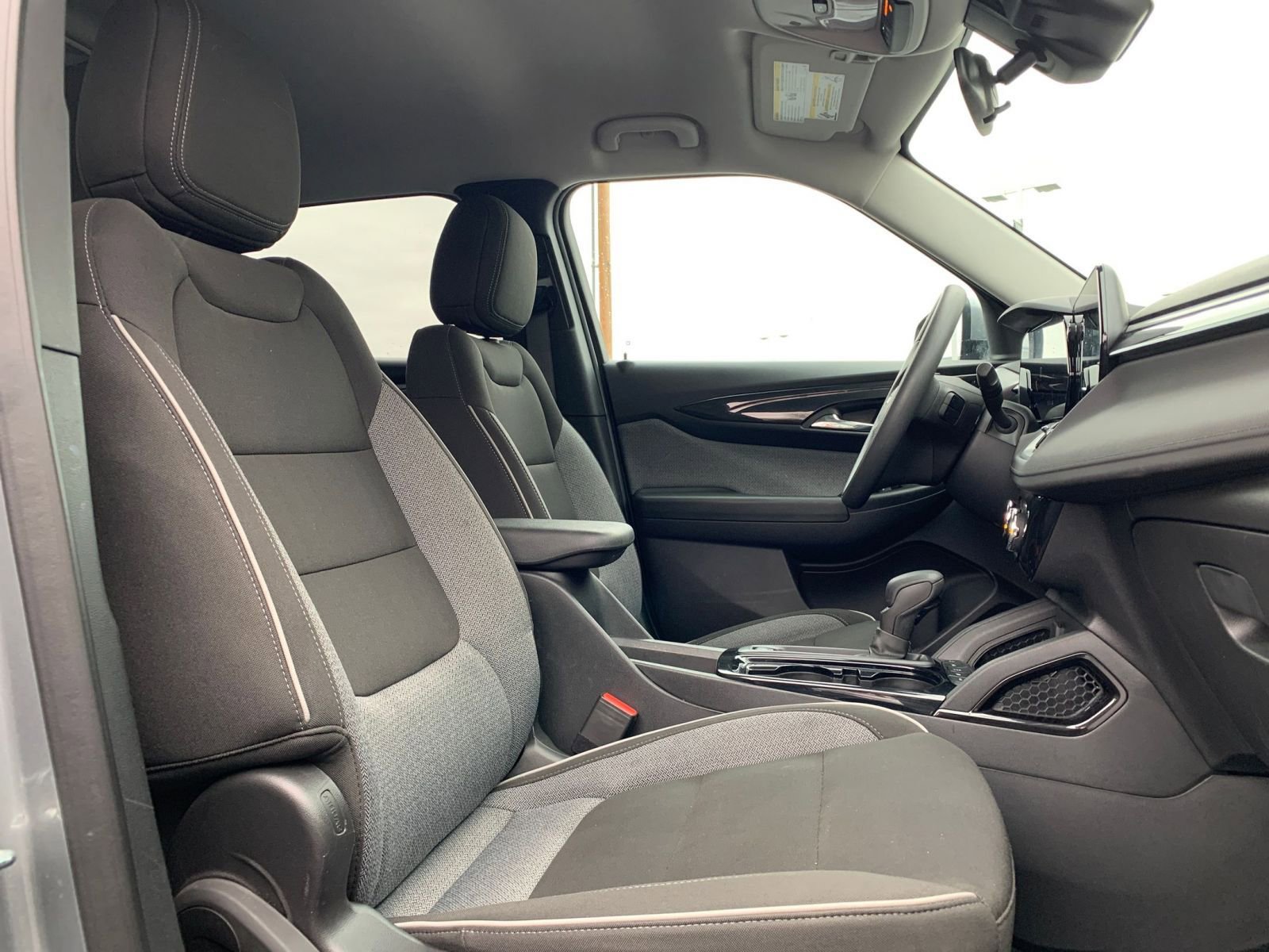 Thumbnail: 2025 Chevrolet TrailBlazer - 34