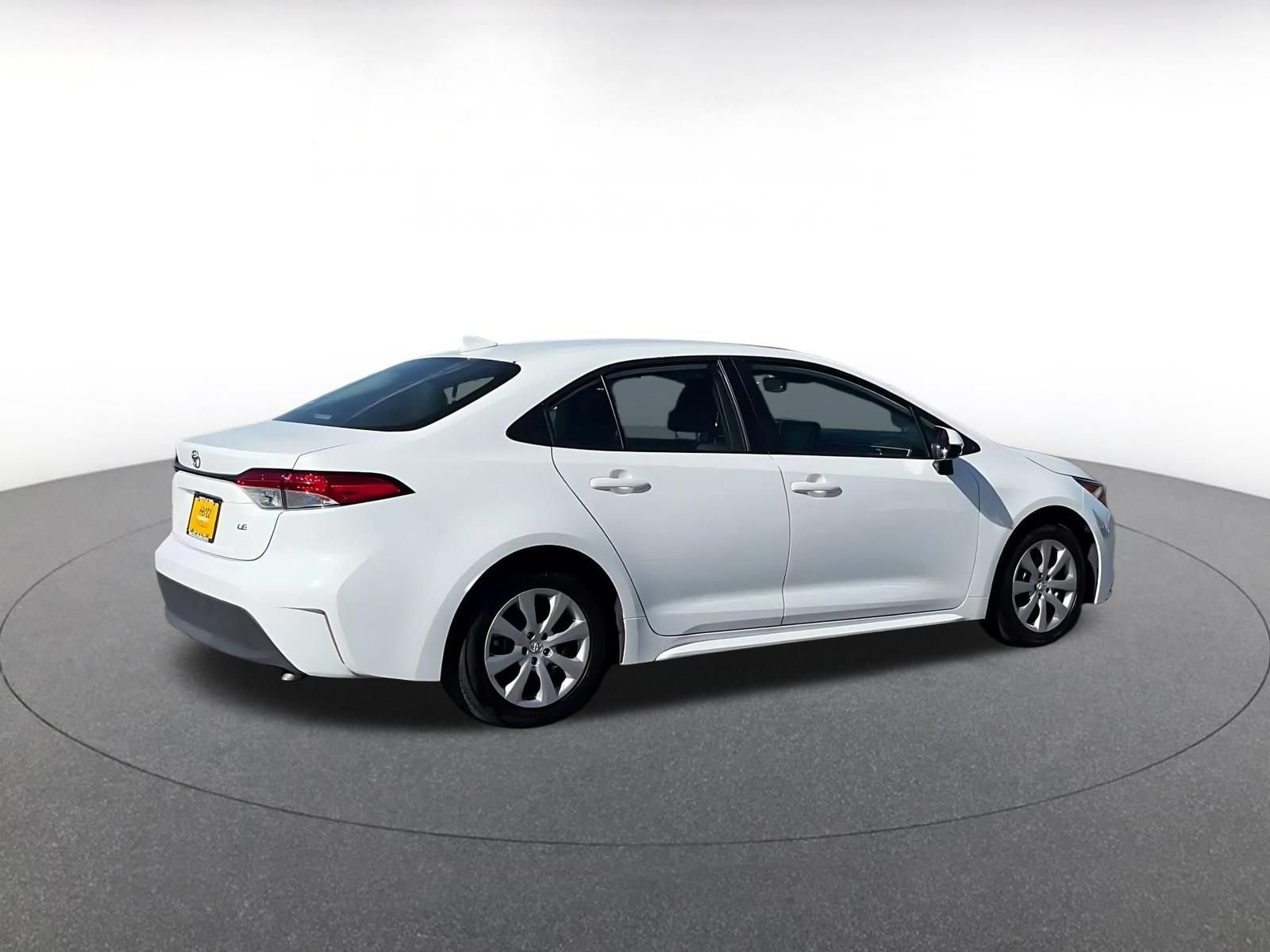 Thumbnail: 2025 Toyota Corolla - 14