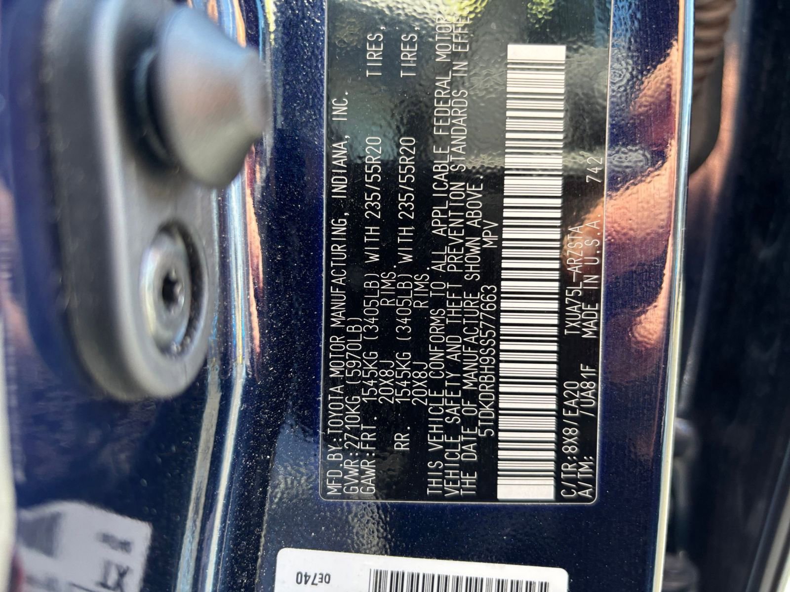 Thumbnail: 2025 Toyota Highlander - 32