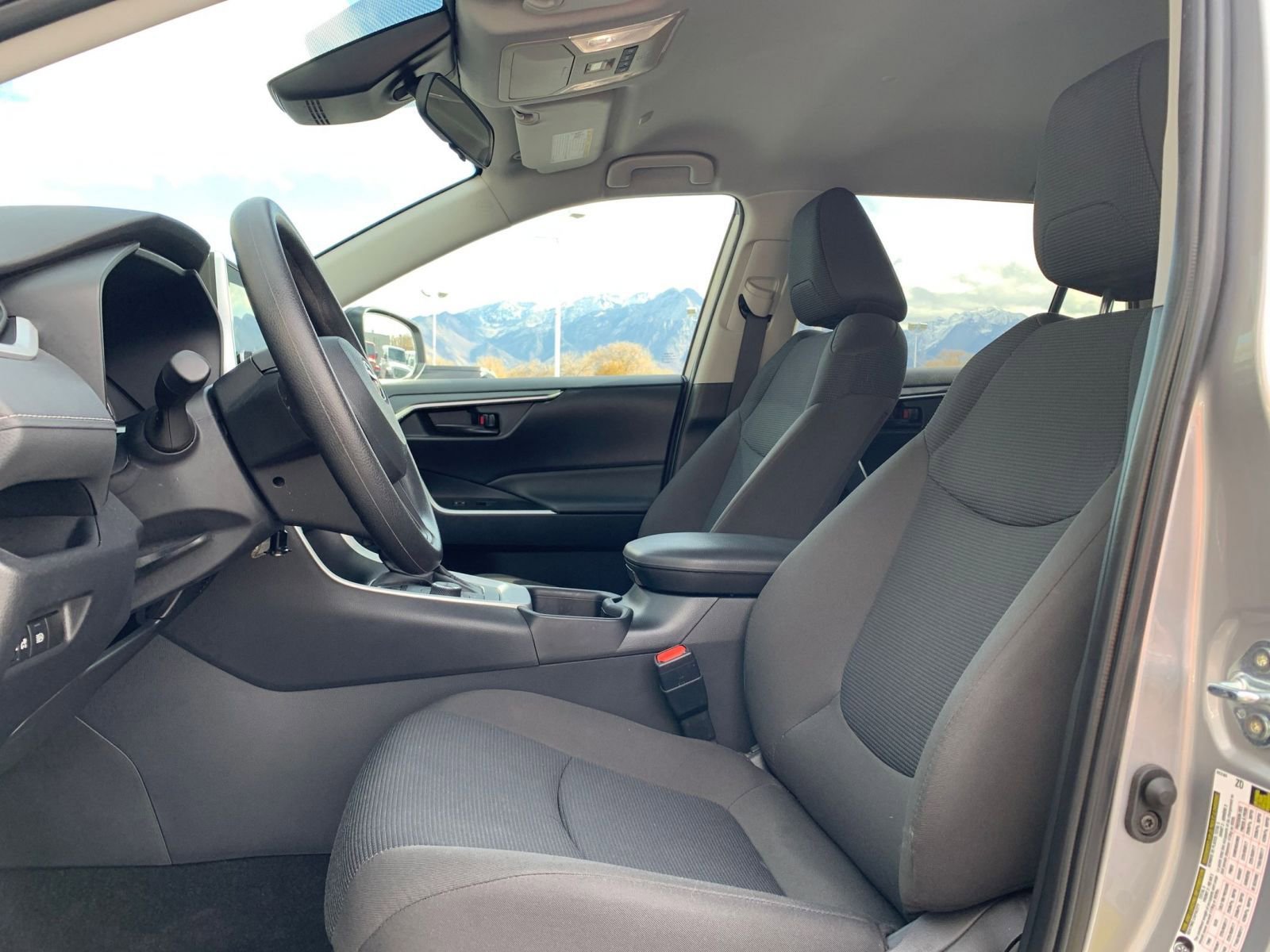 Thumbnail: 2025 Toyota RAV4 - 25