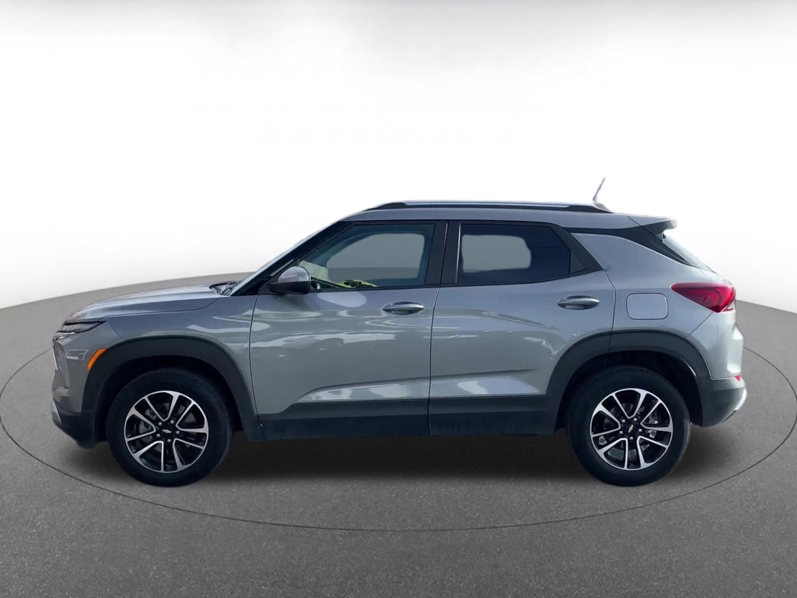 Thumbnail: 2025 Chevrolet TrailBlazer - 9