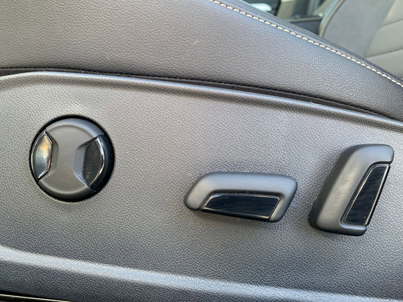 Thumbnail: 2025 Volkswagen Jetta - 23