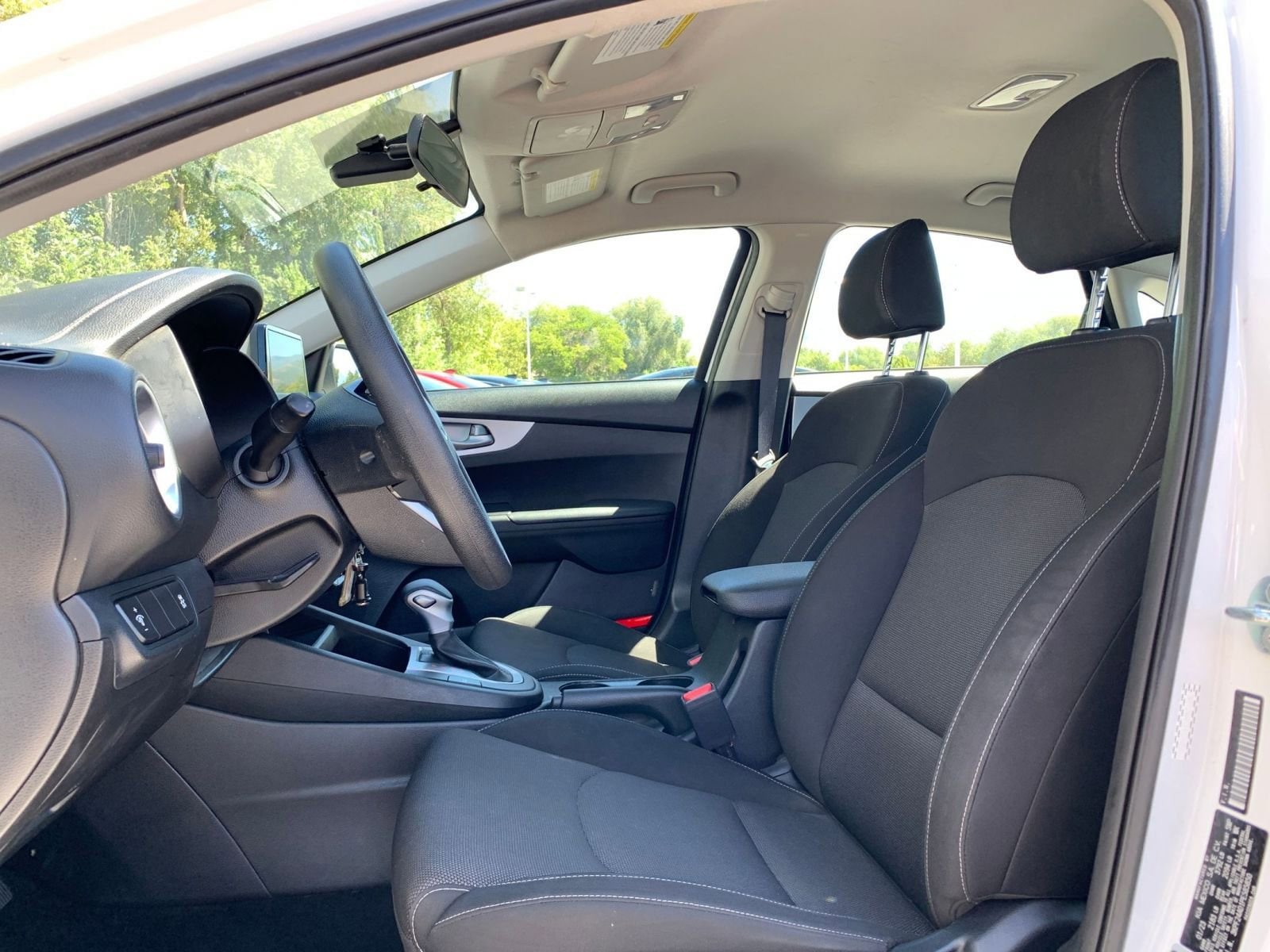 Thumbnail: 2023 Kia Forte - 24