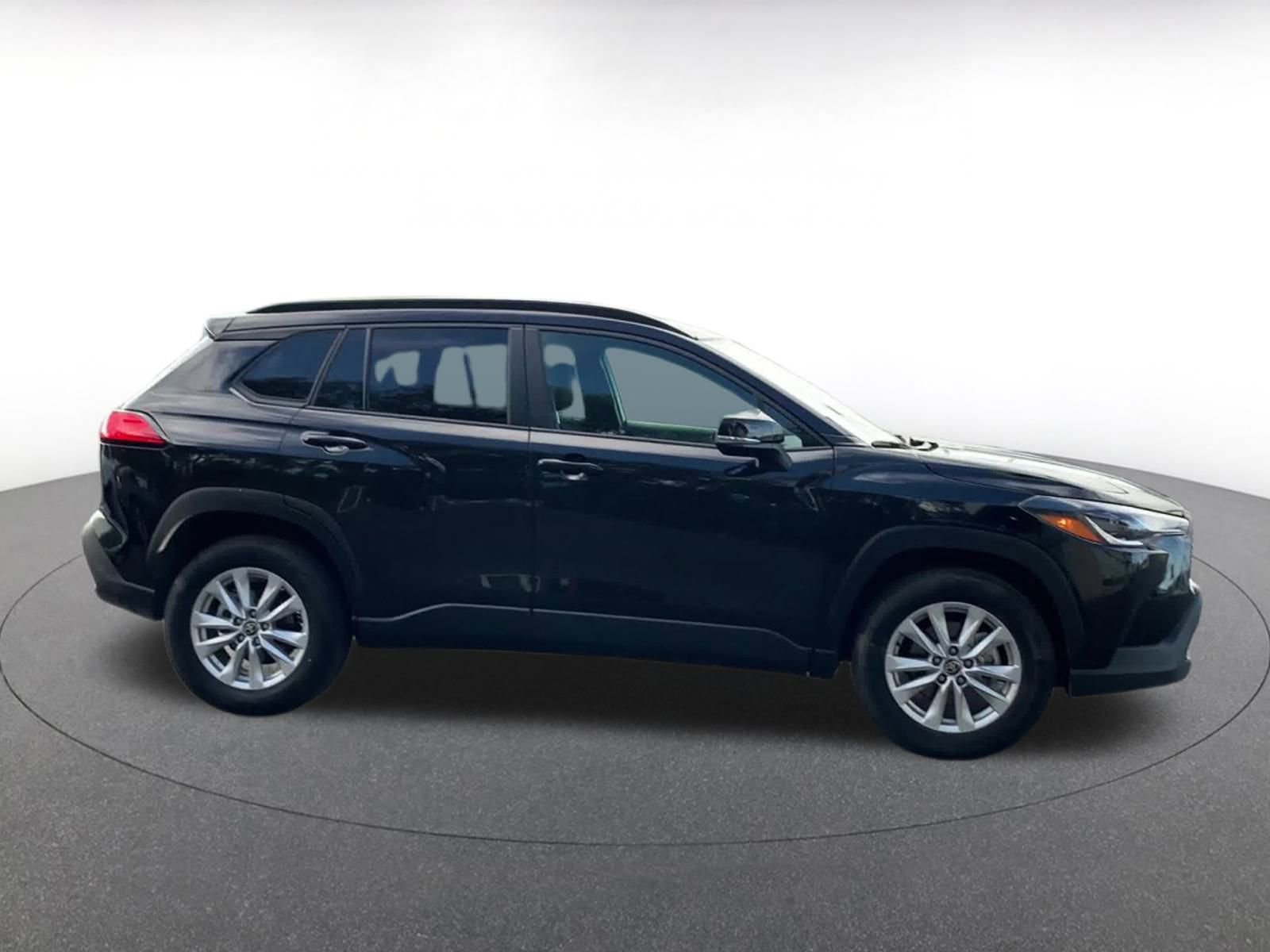 Thumbnail: 2025 Toyota Corolla Cross - 16