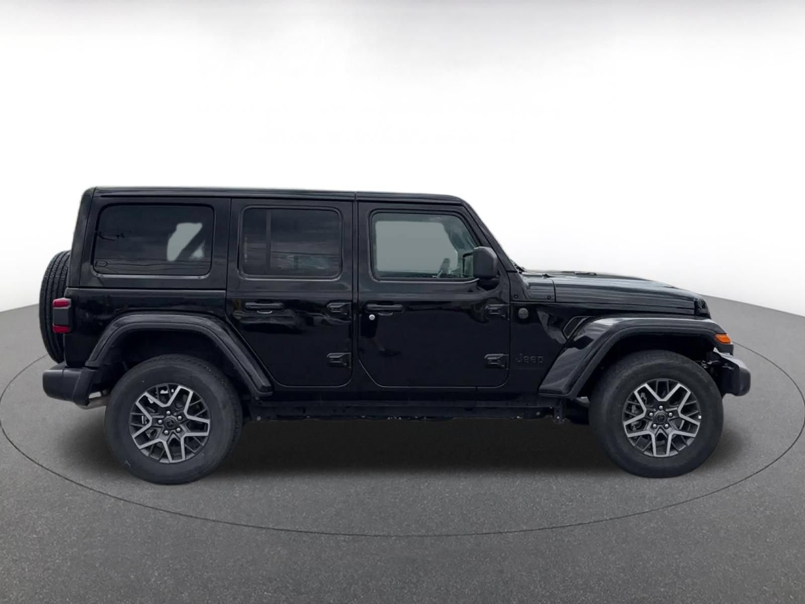 Thumbnail: 2025 Jeep Wrangler - 15