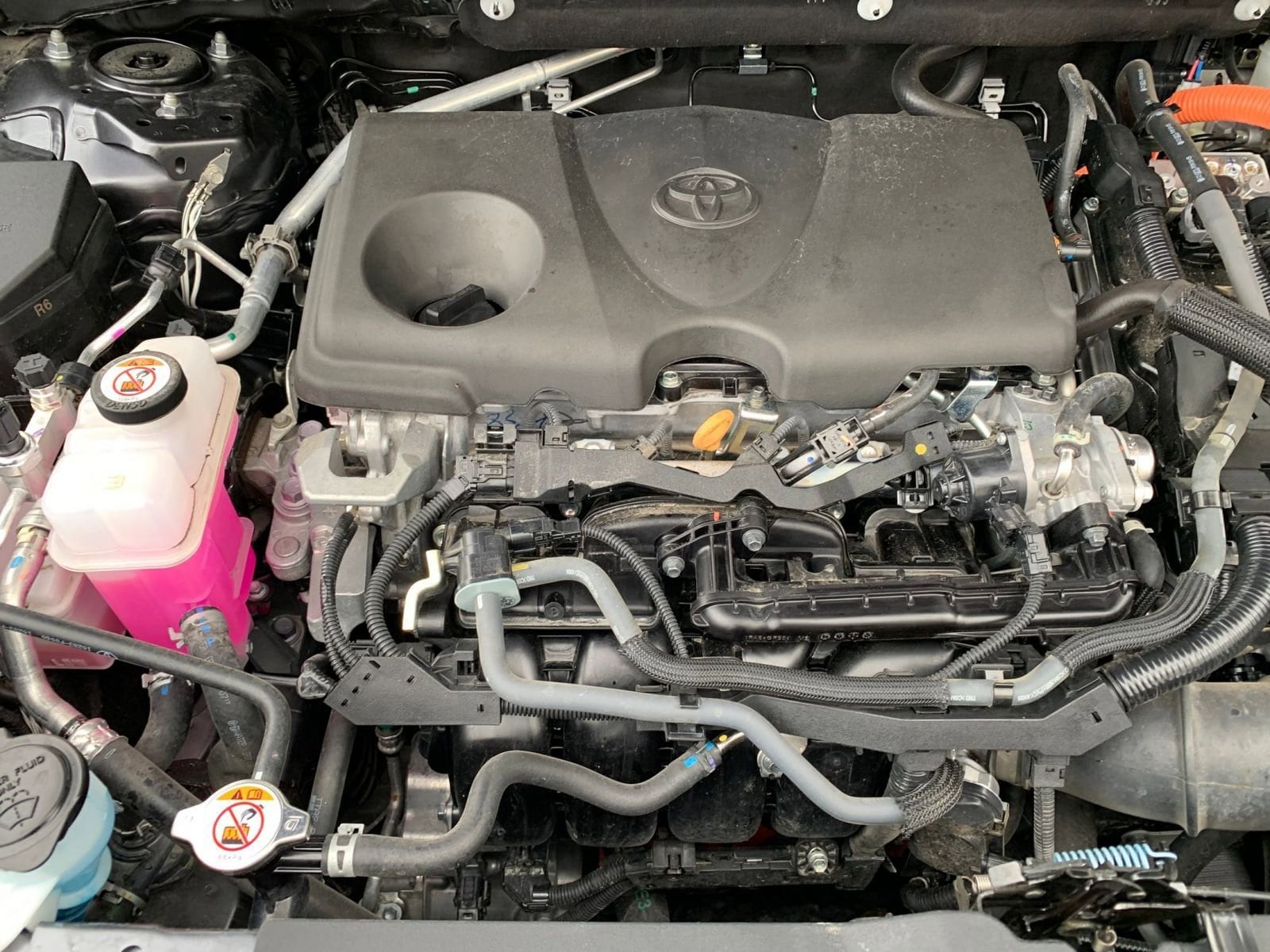 Thumbnail: 2025 Toyota RAV4 - 31