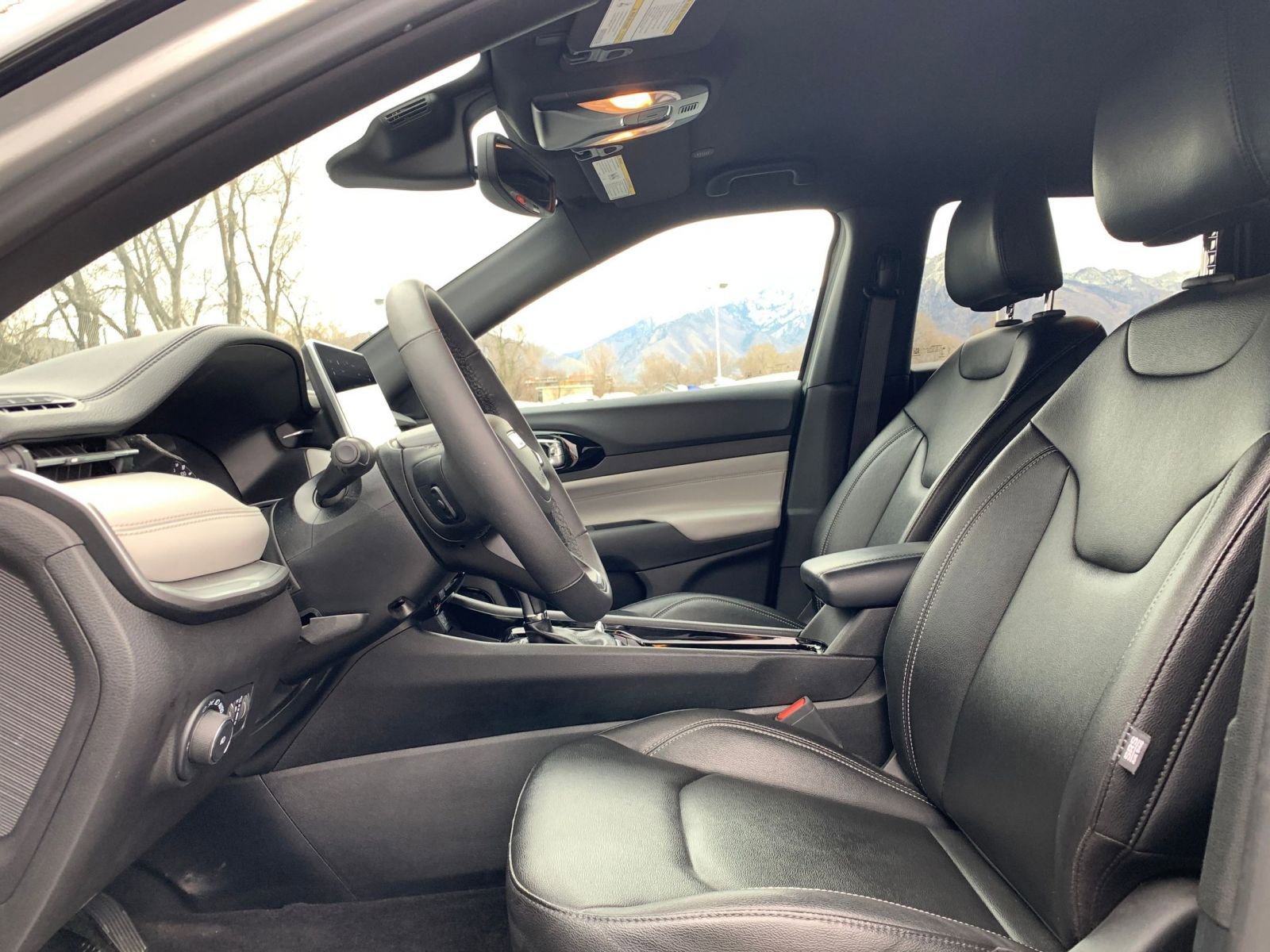 Thumbnail: 2025 Jeep Compass - 28