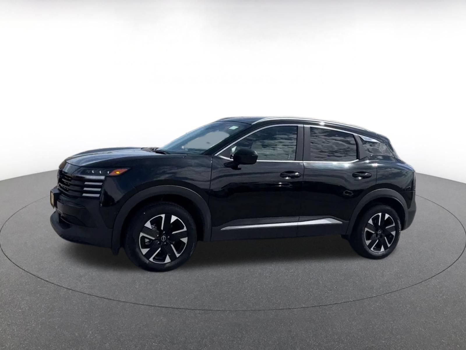 Thumbnail: 2026 Nissan Kicks - 7