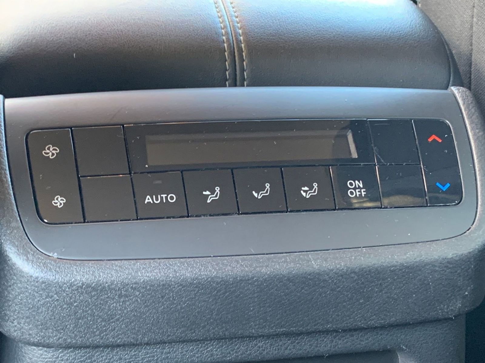 Thumbnail: 2025 Nissan Pathfinder - 27