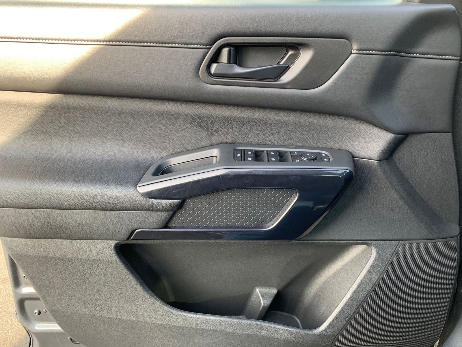 Thumbnail: 2025 Nissan Pathfinder - 21