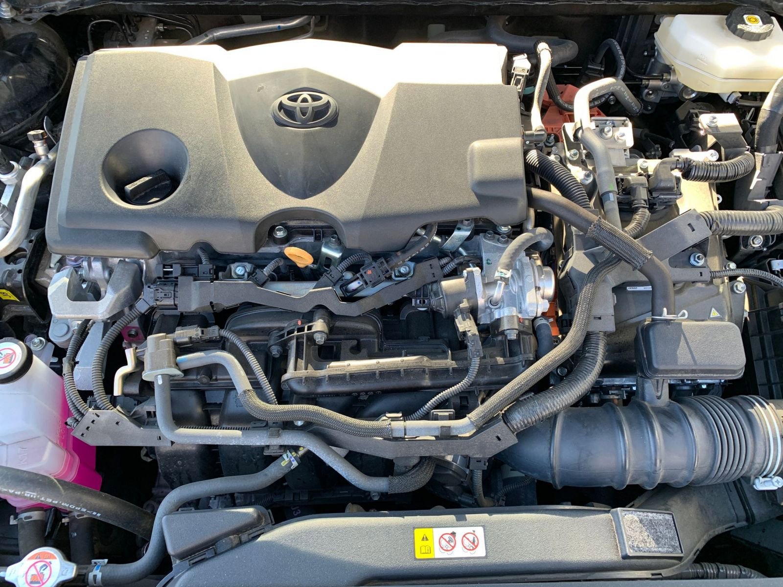 Thumbnail: 2025 Toyota Camry - 32