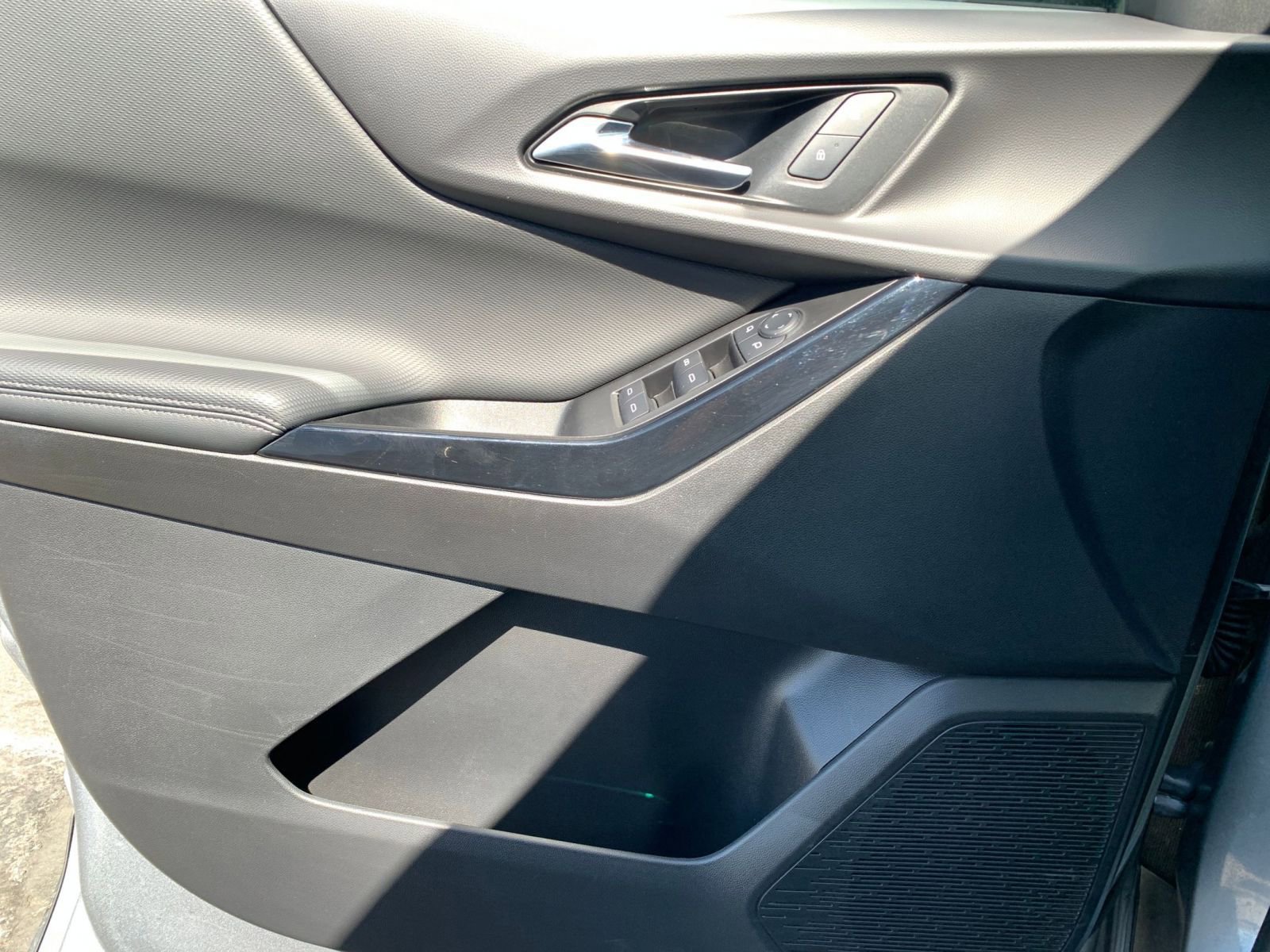 Thumbnail: 2025 Chevrolet Equinox - 18