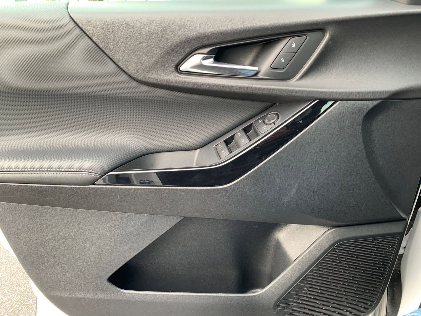 Thumbnail: 2025 Chevrolet Equinox - 20