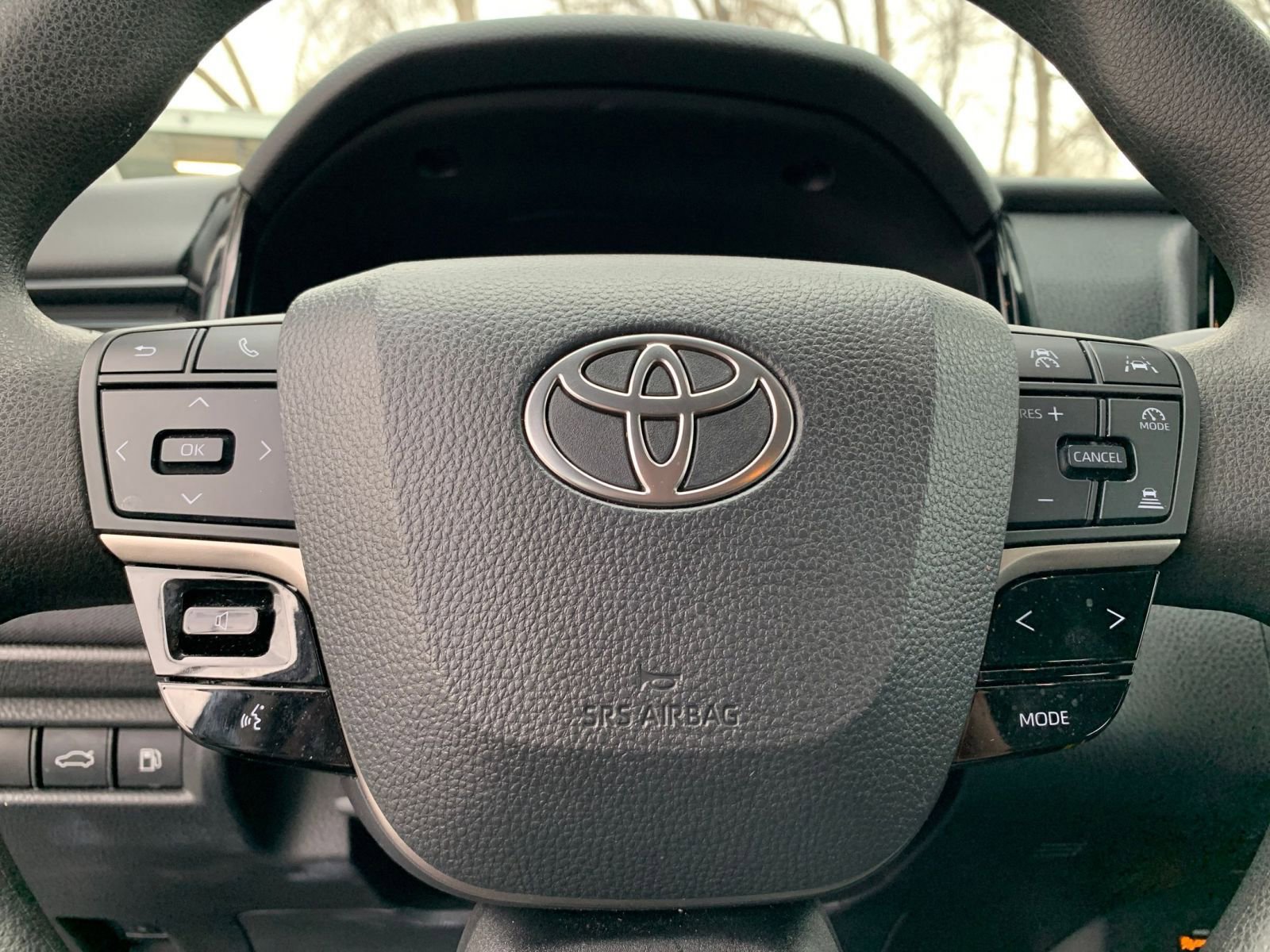 Thumbnail: 2025 Toyota Camry - 27