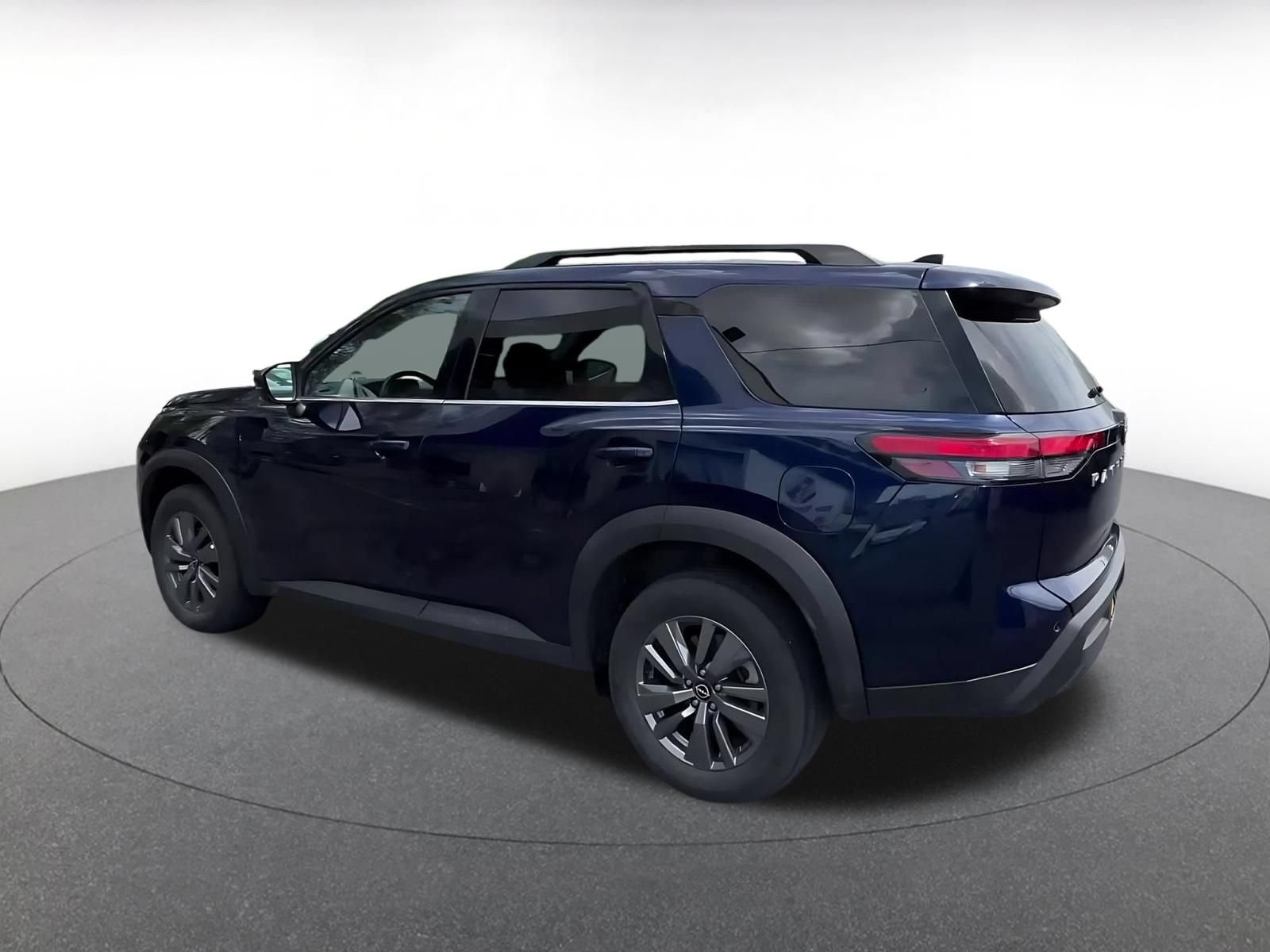 Thumbnail: 2025 Nissan Pathfinder - 8