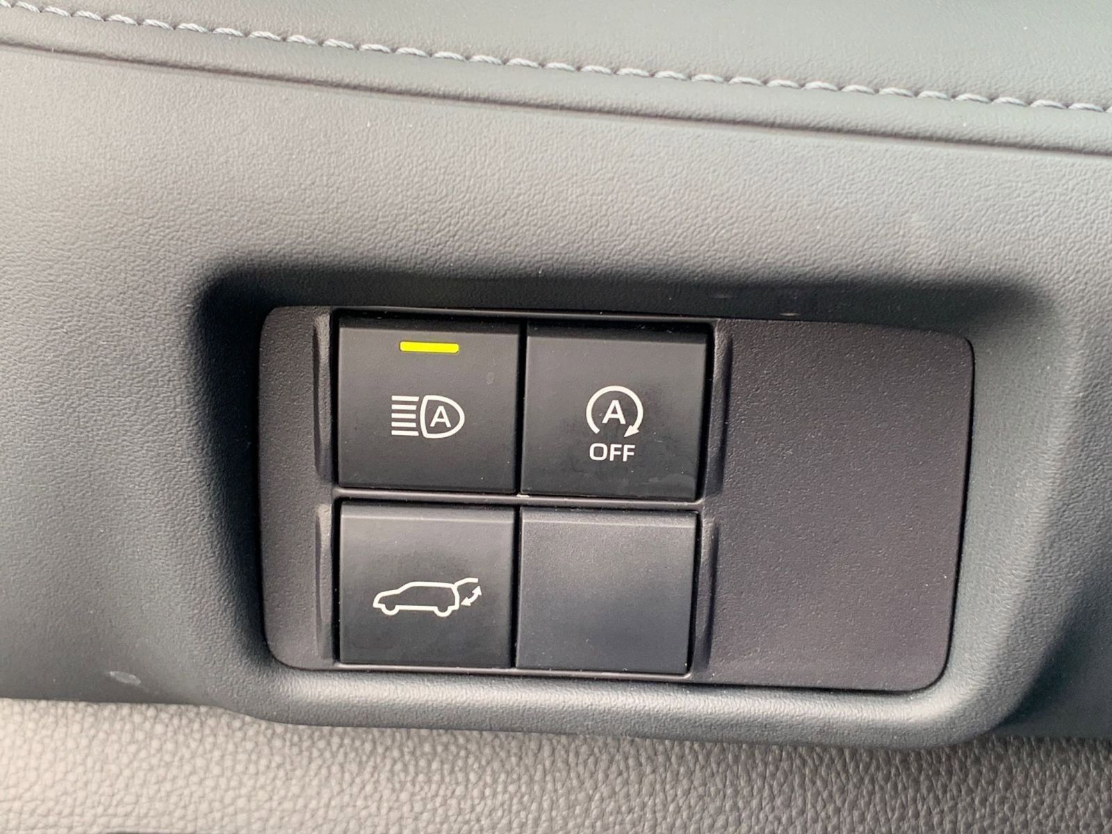 Thumbnail: 2025 Toyota Highlander - 23