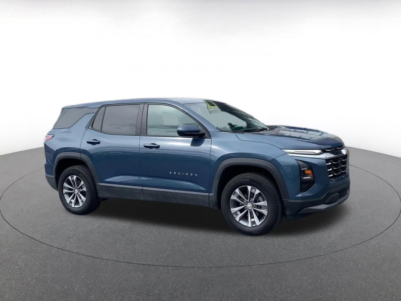 Thumbnail: 2025 Chevrolet Equinox - 2