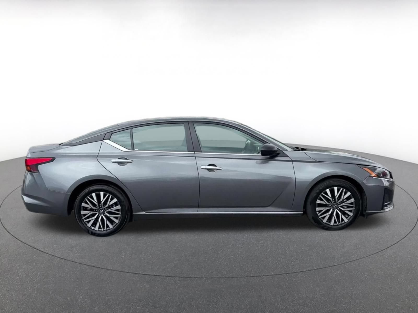 Thumbnail: 2025 Nissan Altima - 13