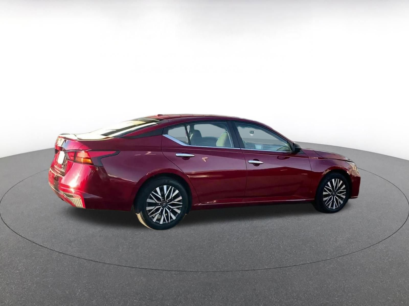 Thumbnail: 2025 Nissan Altima - 14