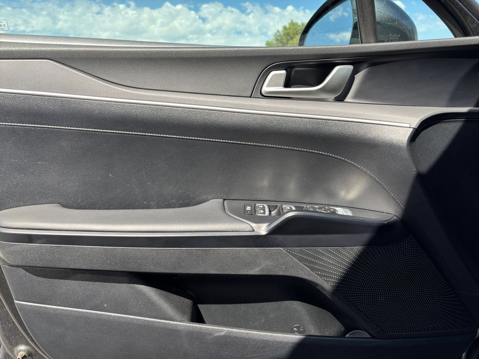 Thumbnail: 2025 Kia K5 - 15