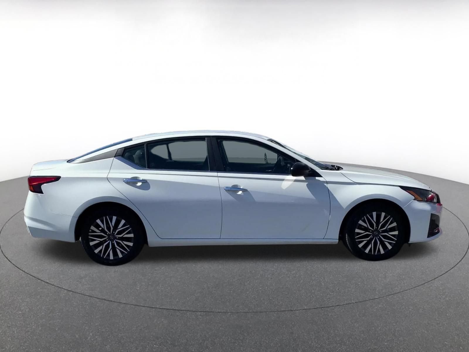 Thumbnail: 2025 Nissan Altima - 15