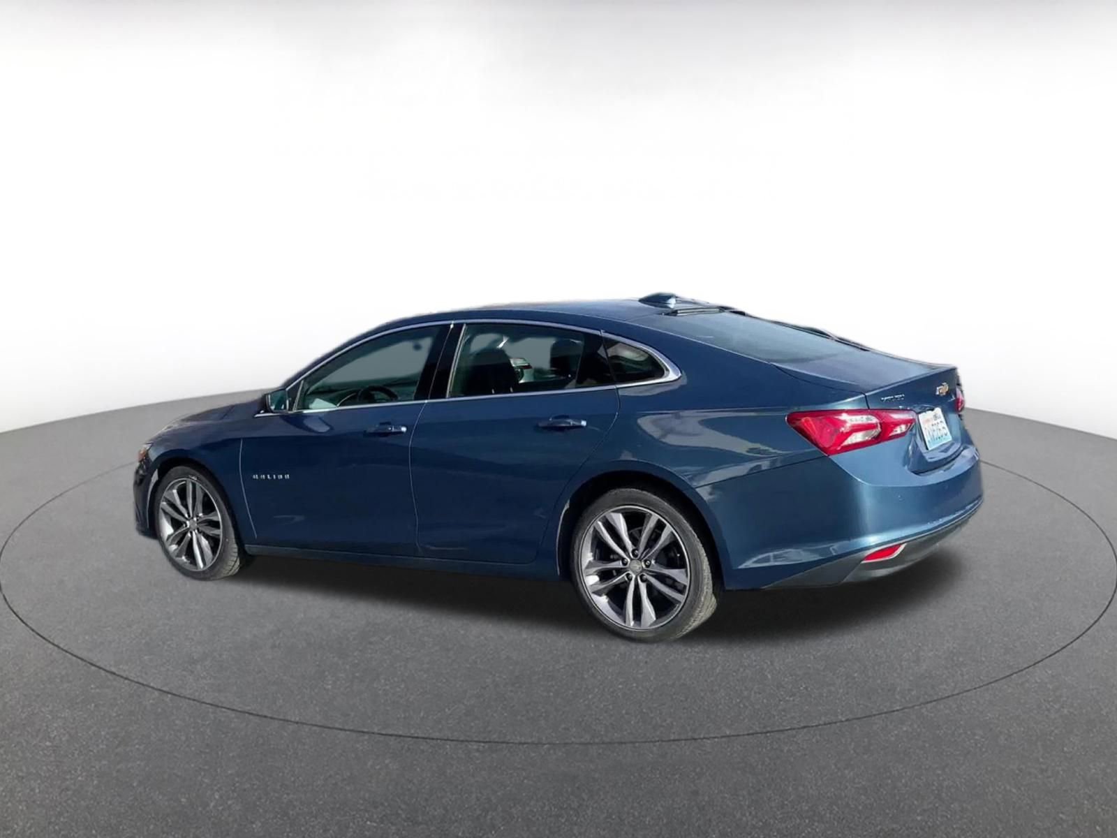 Thumbnail: 2024 Chevrolet Malibu - 10