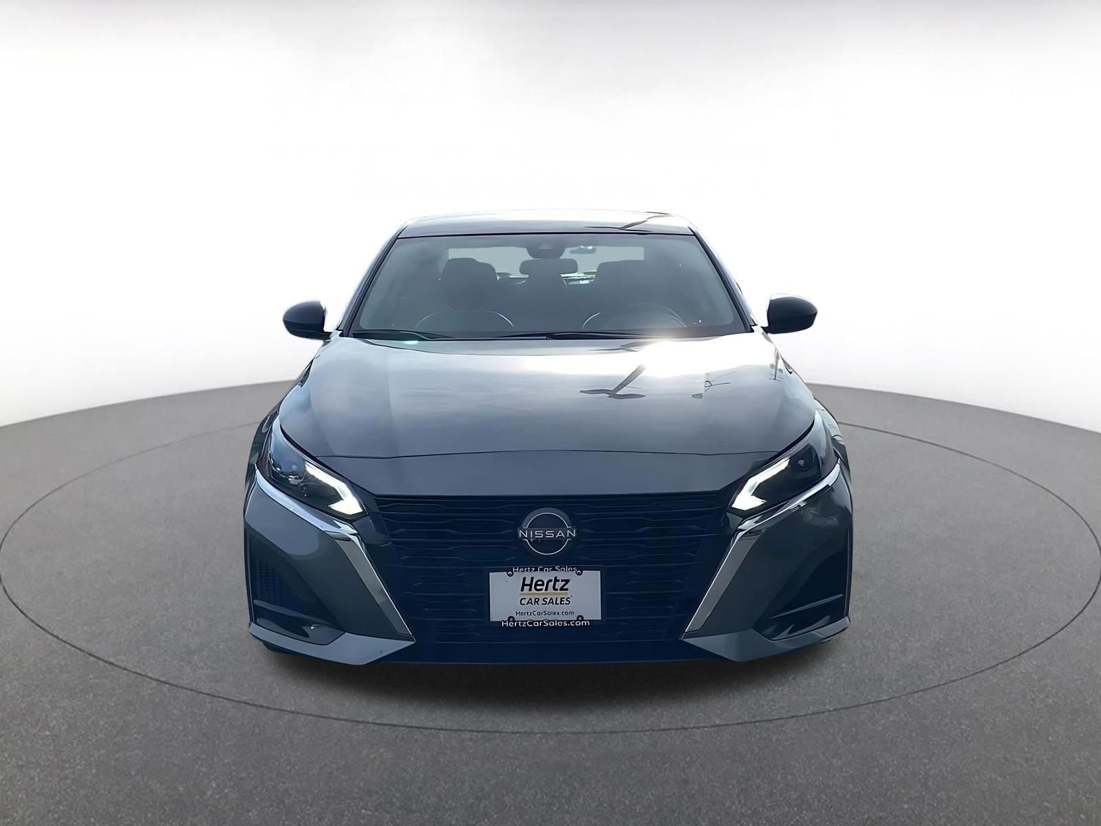 Thumbnail: 2025 Nissan Altima - 4