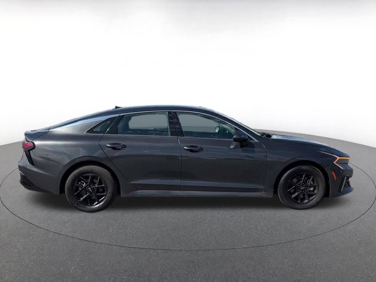 Thumbnail: 2025 Kia K5 - 13
