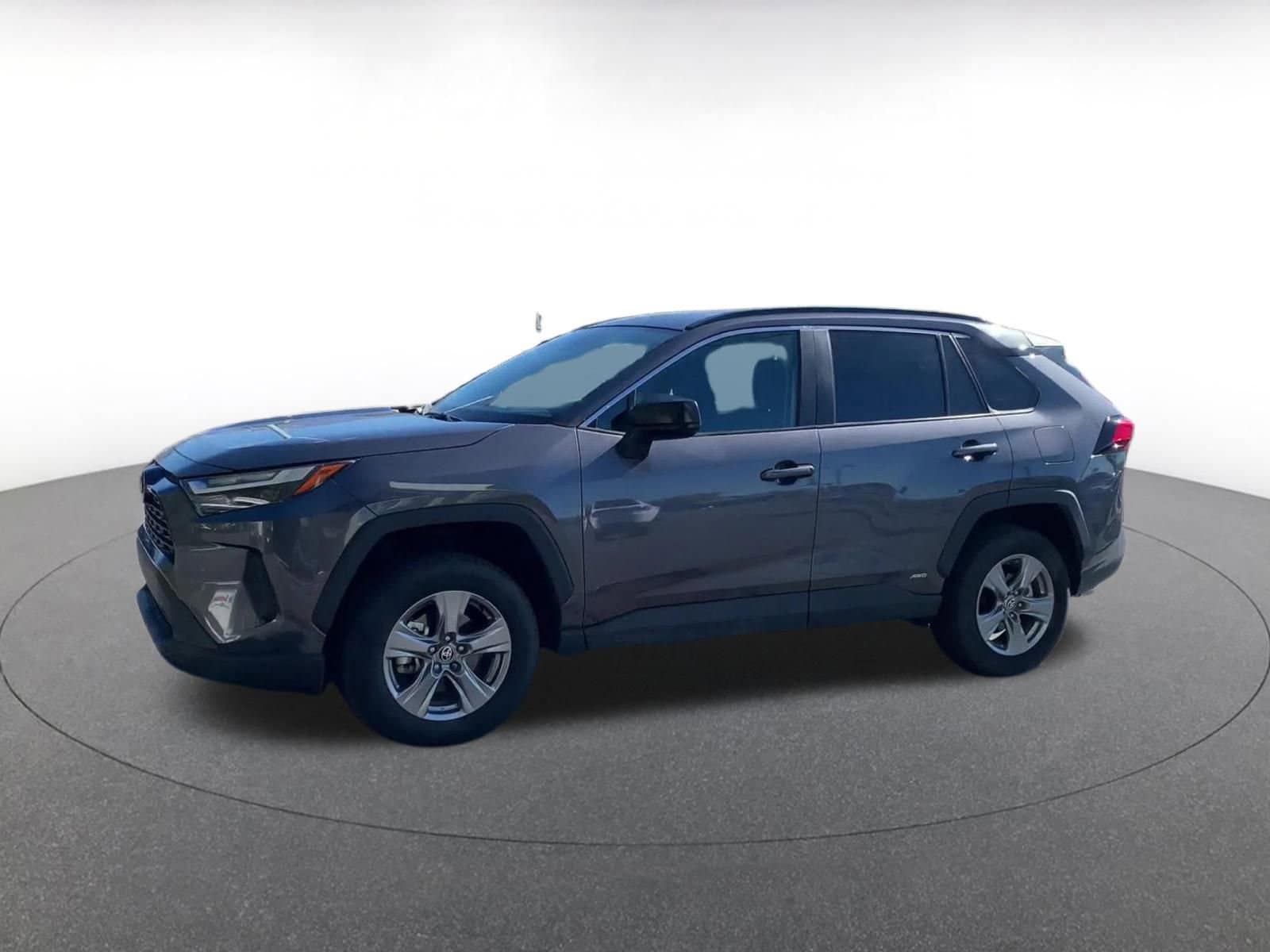 Thumbnail: 2025 Toyota RAV4 - 8