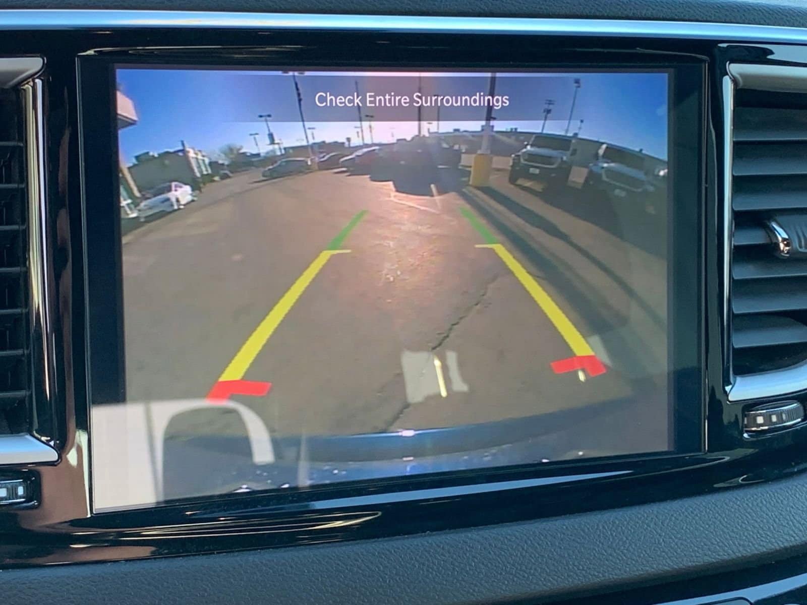 Thumbnail: 2025 Chrysler Pacifica - 25