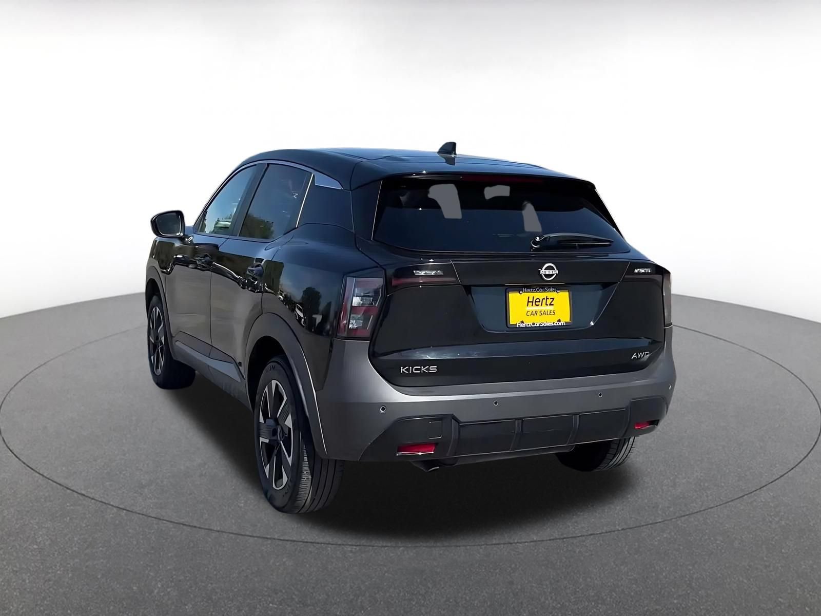 Thumbnail: 2025 Nissan Kicks - 9