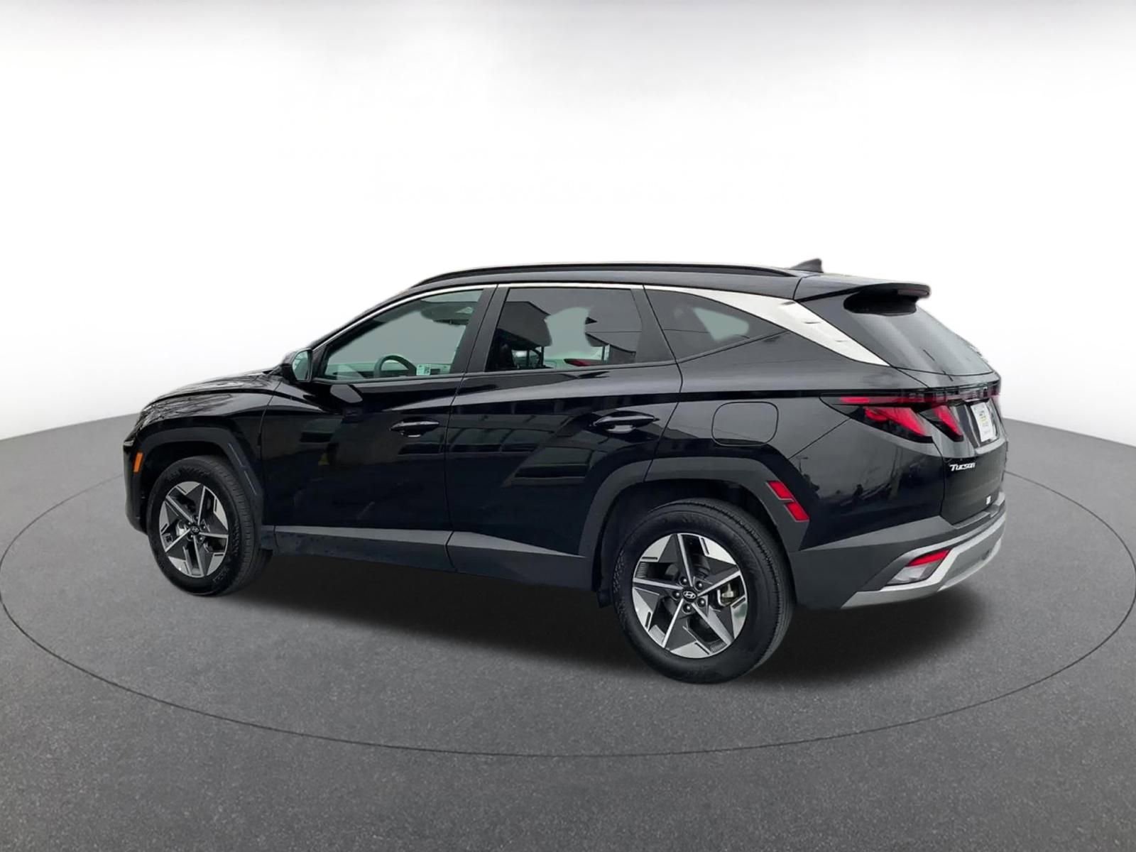 Thumbnail: 2025 Hyundai Tucson - 10