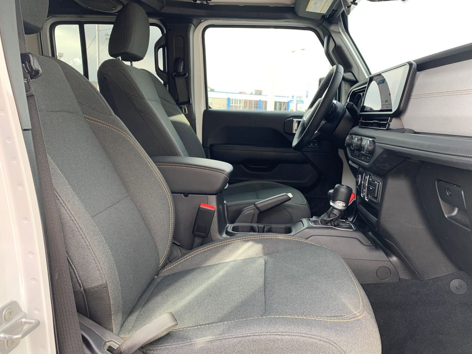 Thumbnail: 2025 Jeep Wrangler - 35