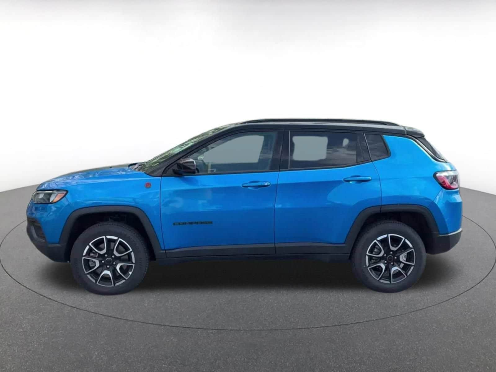 Thumbnail: 2025 Jeep Compass - 8