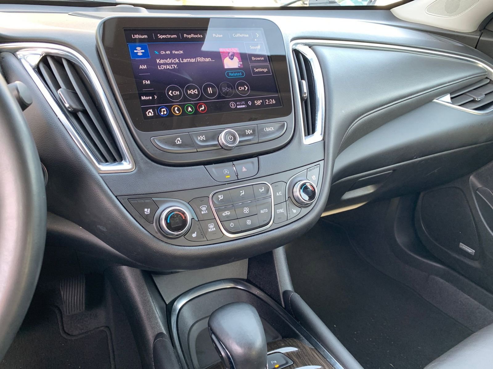 Thumbnail: 2024 Chevrolet Malibu - 18