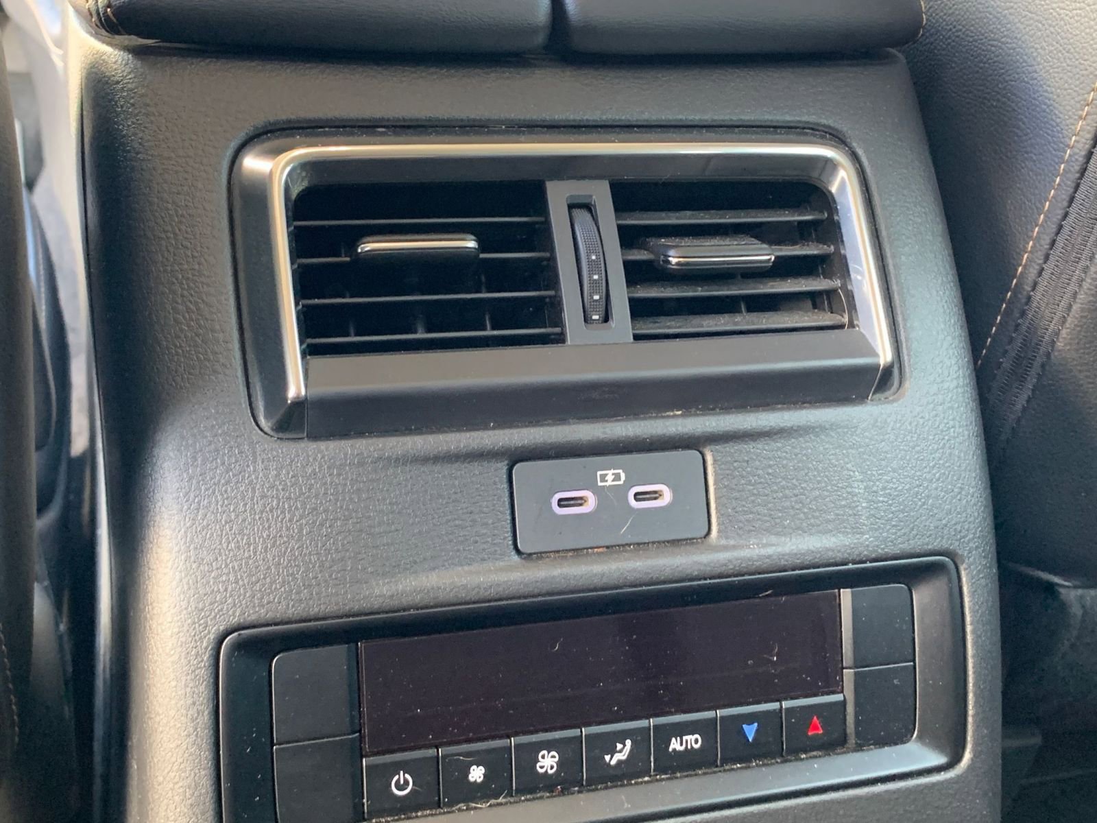 Thumbnail: 2025 Mazda CX-70 - 25