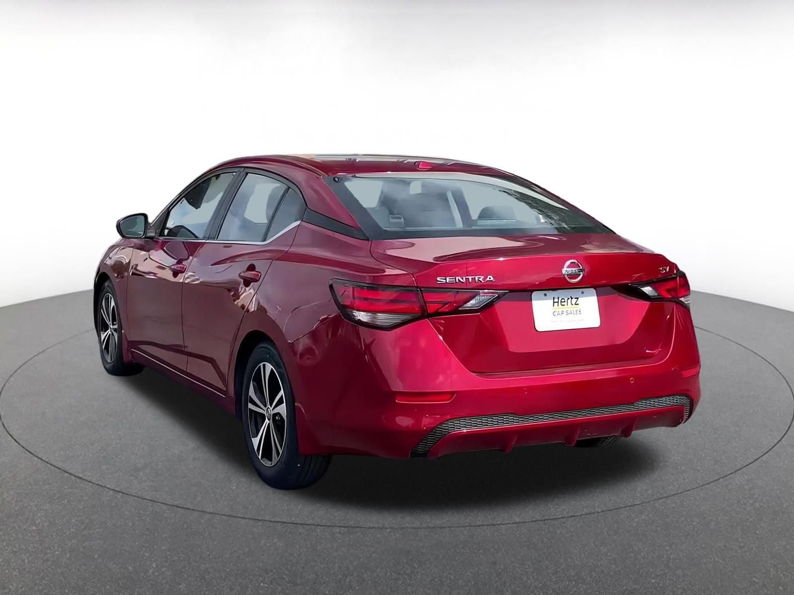 Thumbnail: 2021 Nissan Sentra - 11