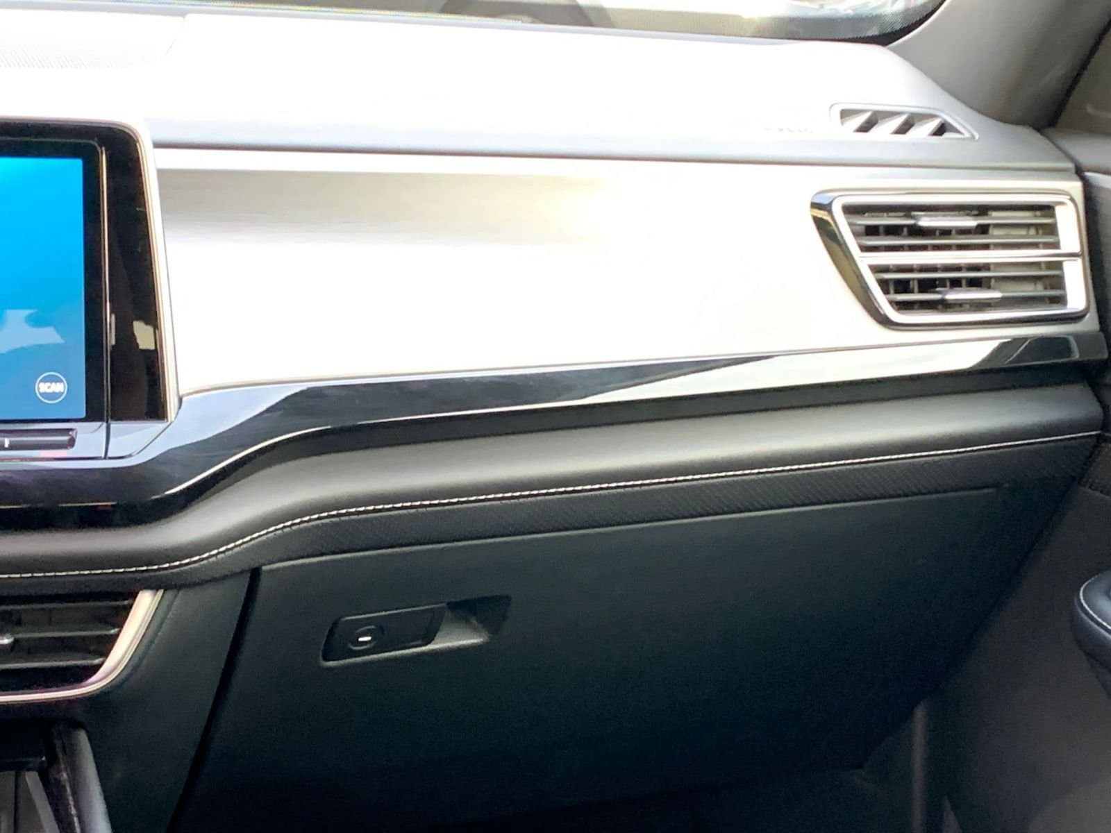 Thumbnail: 2025 Volkswagen Atlas - 35