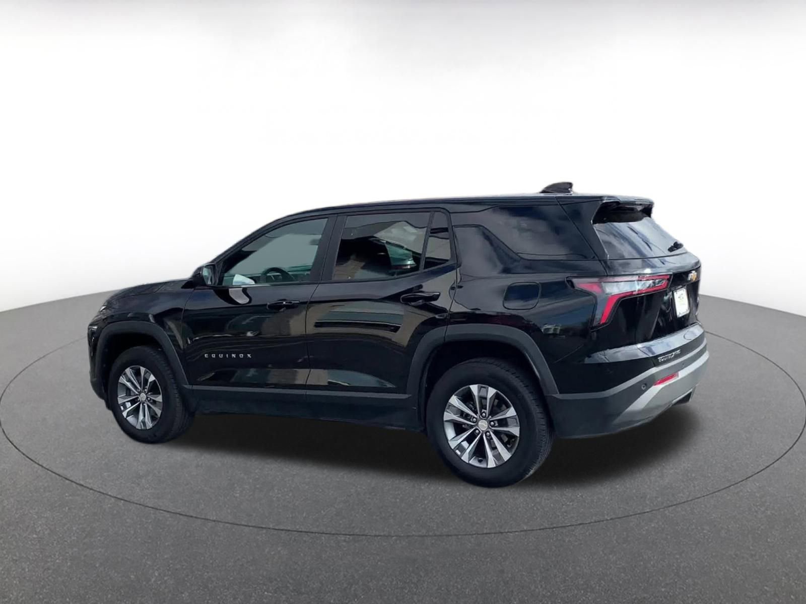 Thumbnail: 2025 Chevrolet Equinox - 10