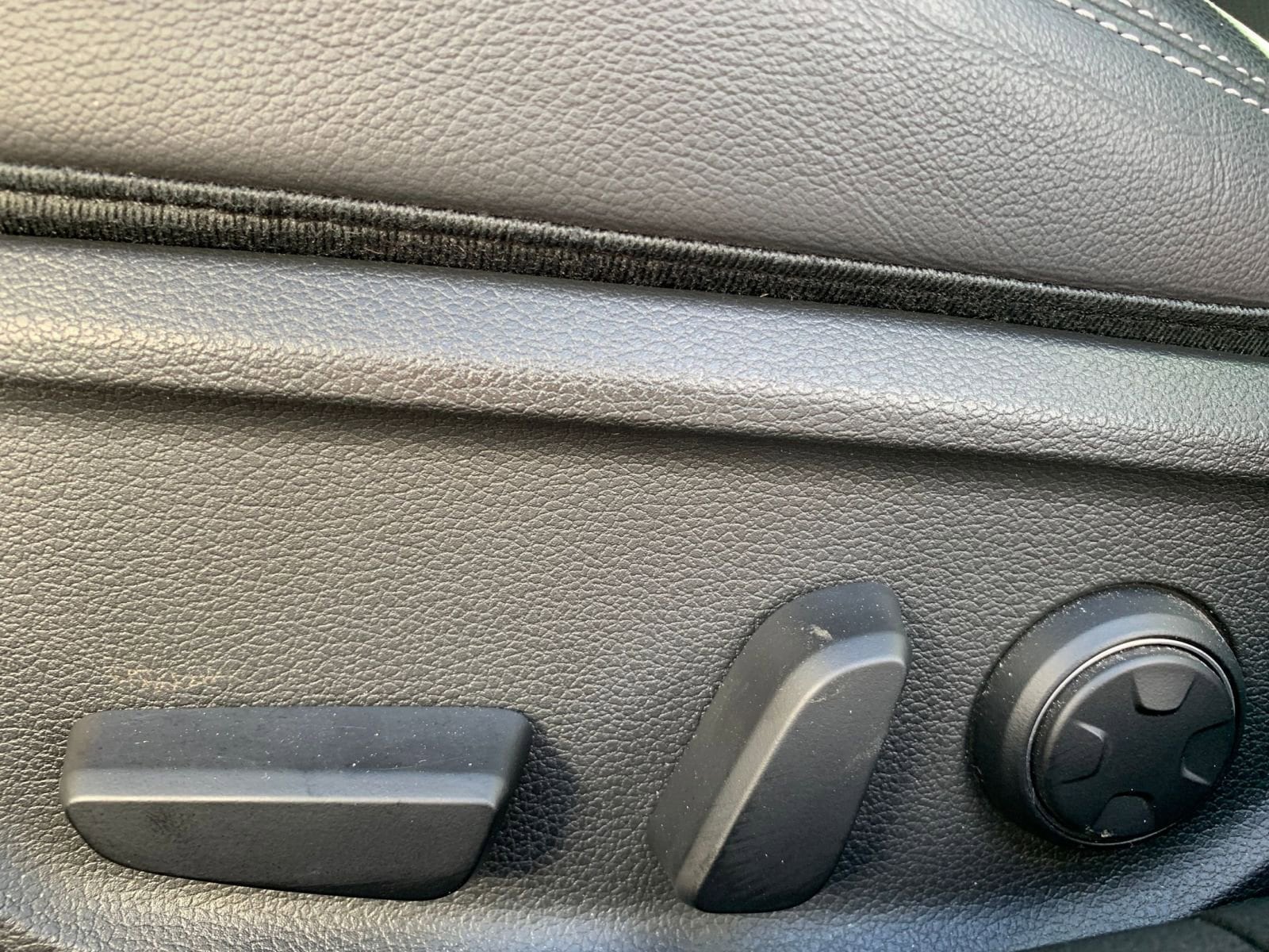 Thumbnail: 2025 Genesis G70 - 23