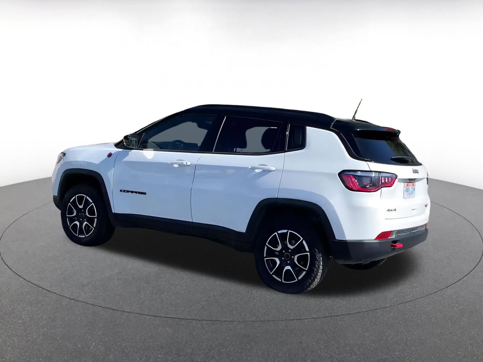 Thumbnail: 2025 Jeep Compass - 10