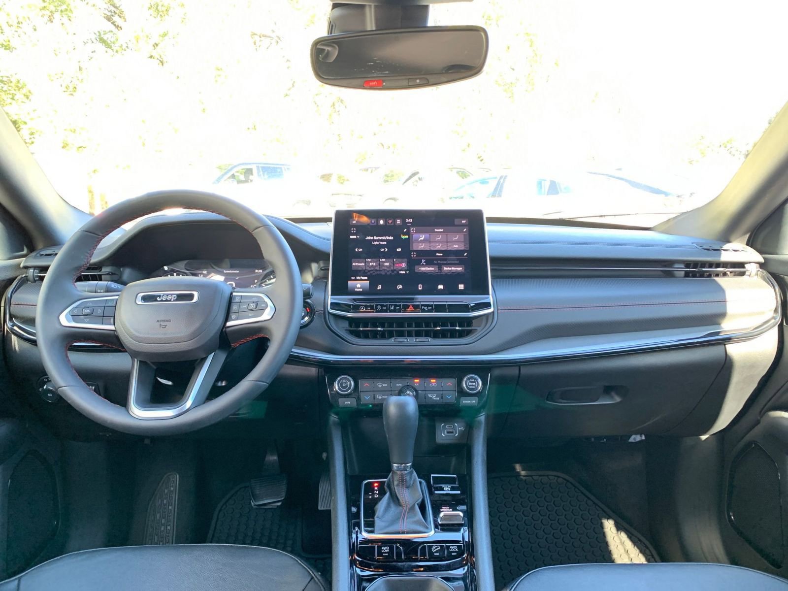 Thumbnail: 2025 Jeep Compass - 32