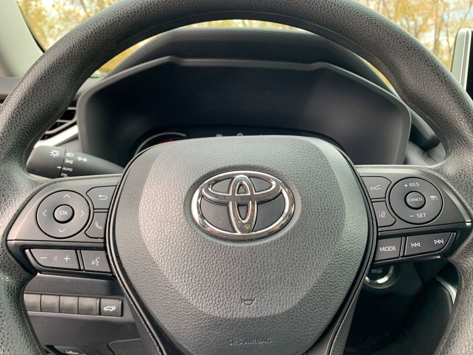 Thumbnail: 2025 Toyota RAV4 - 28