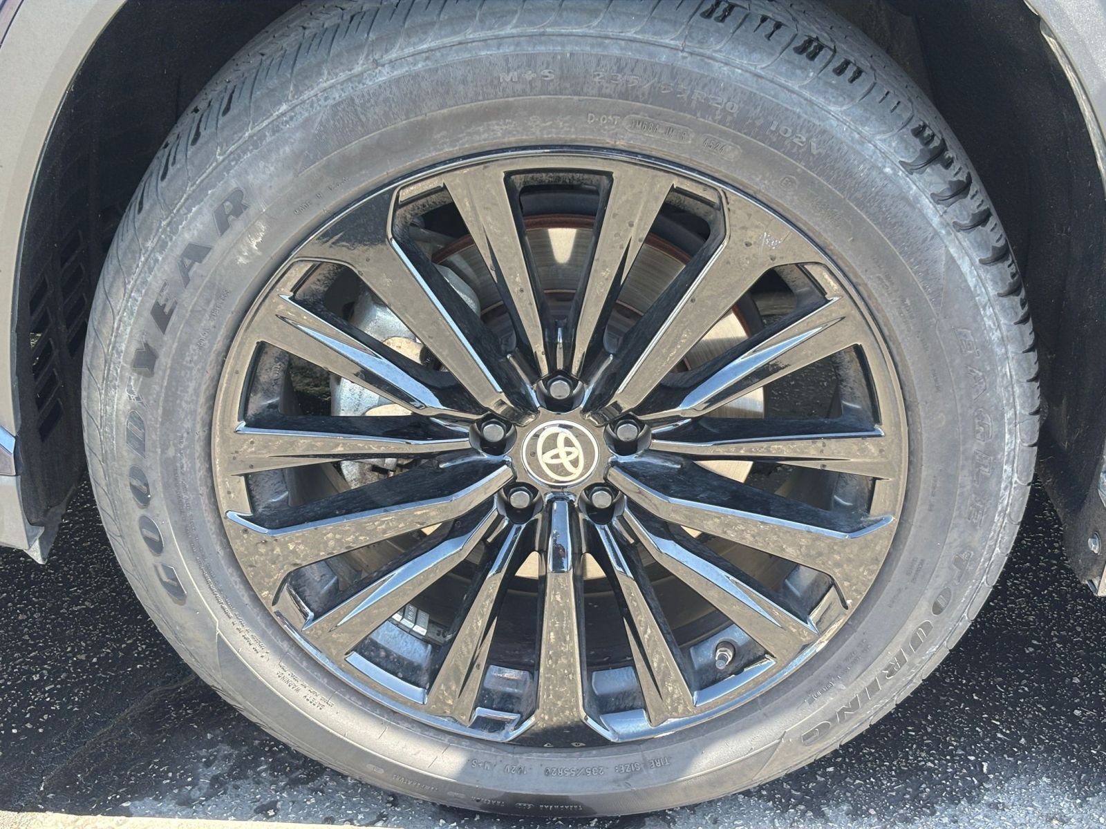Thumbnail: 2025 Toyota Highlander - 28