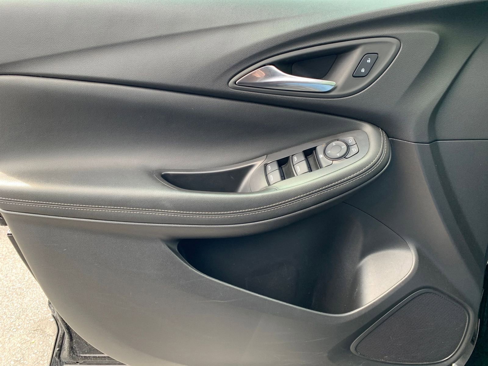 Thumbnail: 2025 Buick Encore GX - 18